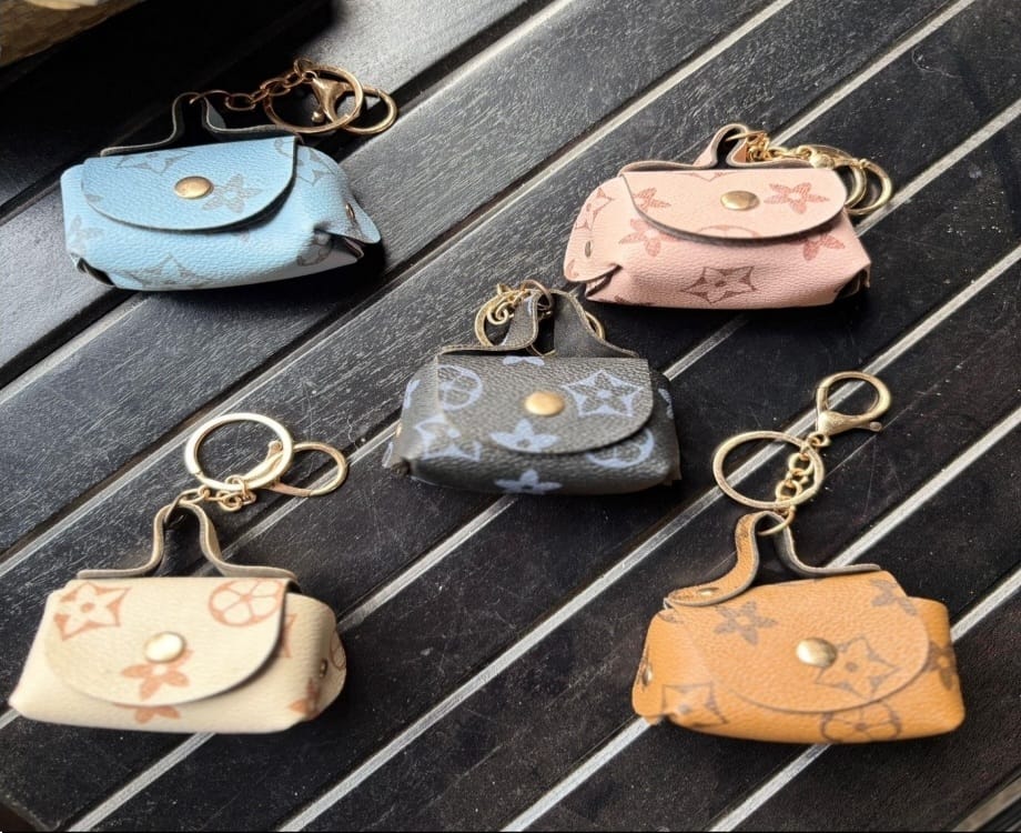 Miniature Luxury Monogram Handbag Keychain Coin Purse for Chic Style
