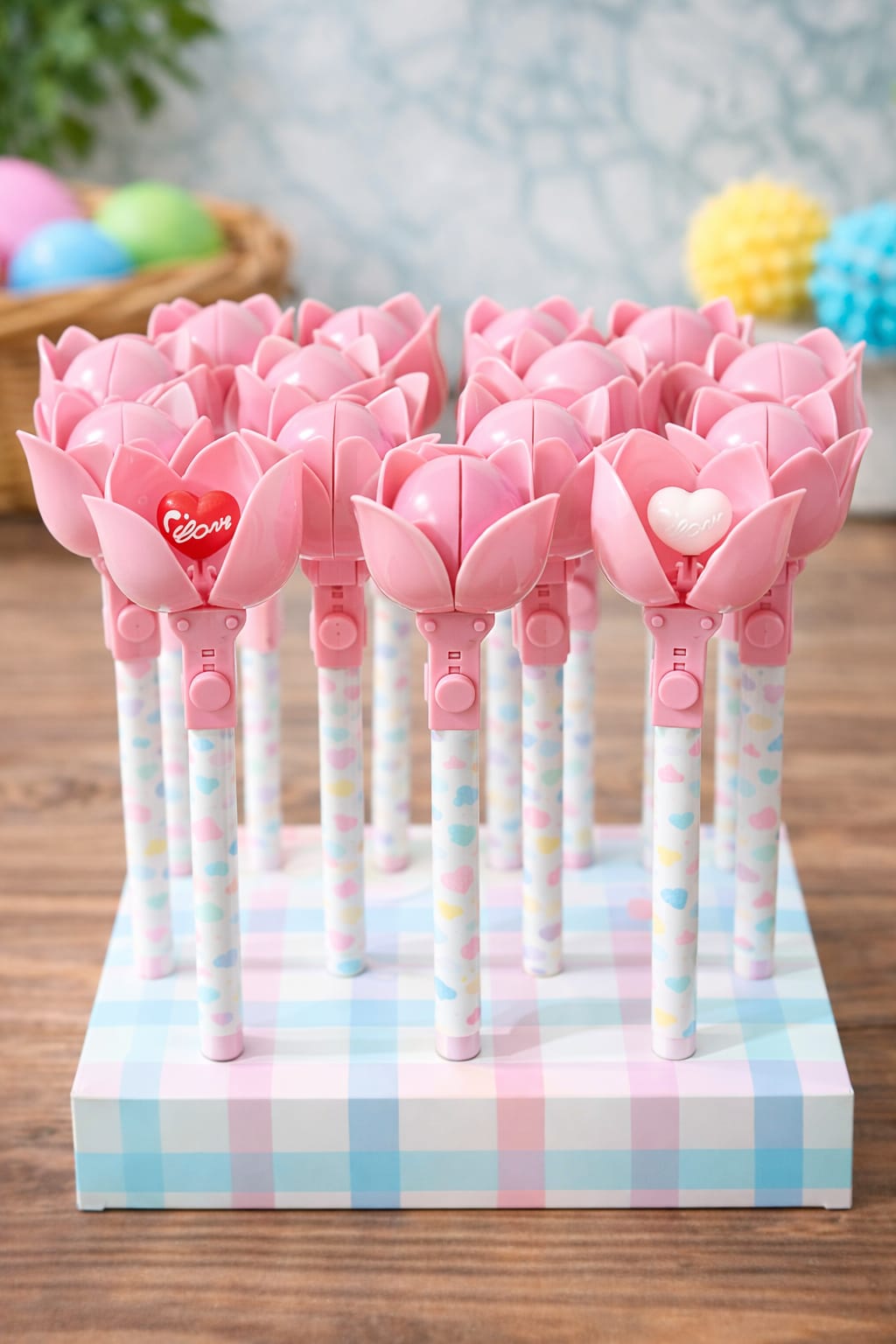 Tulip-shaped pens