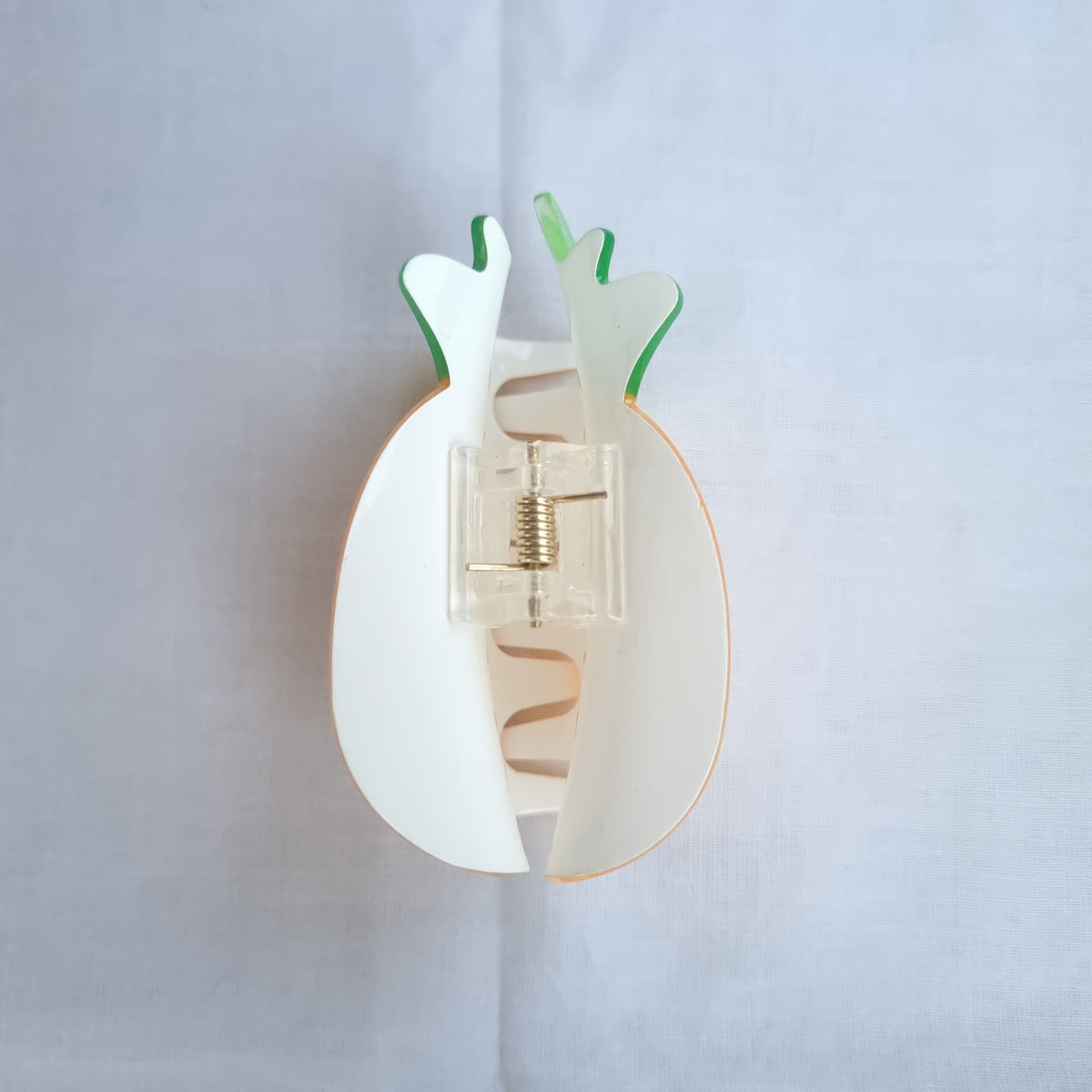 HAIR CLIPS