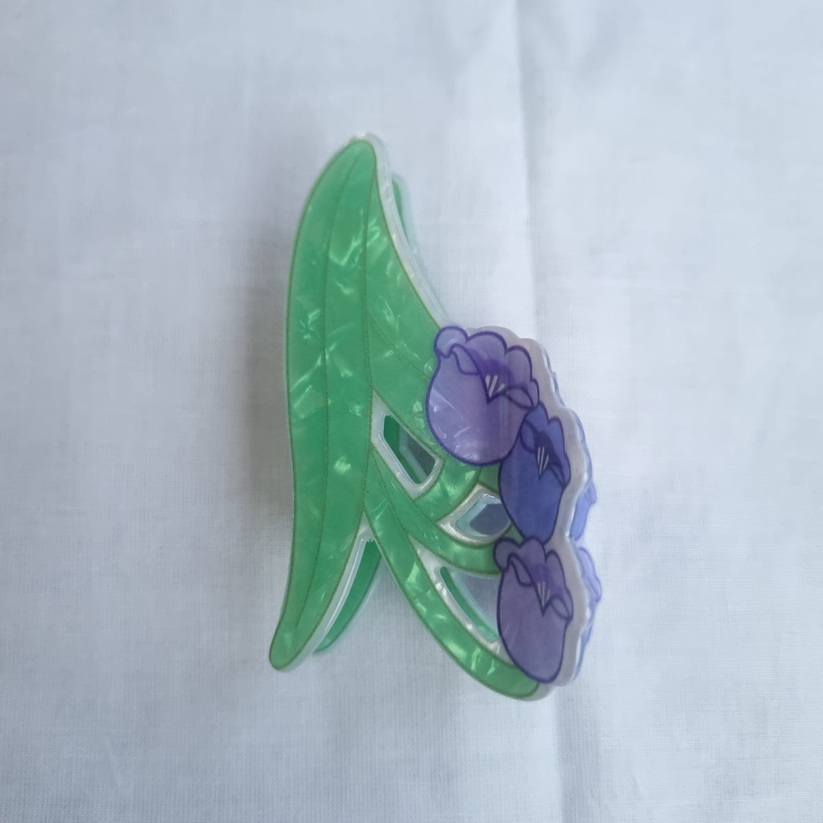 HAIR CLIPS