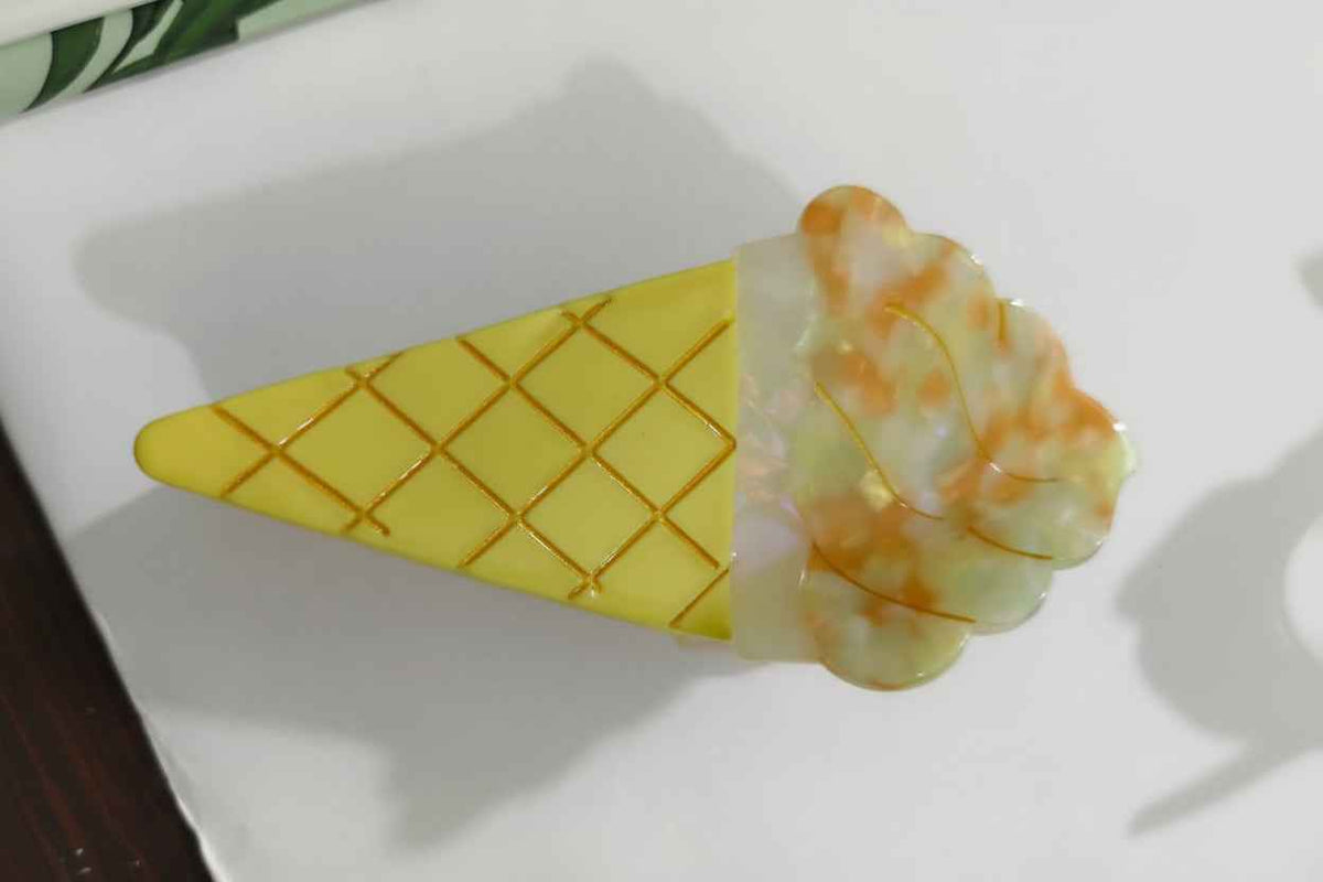 HAIR CLIPS