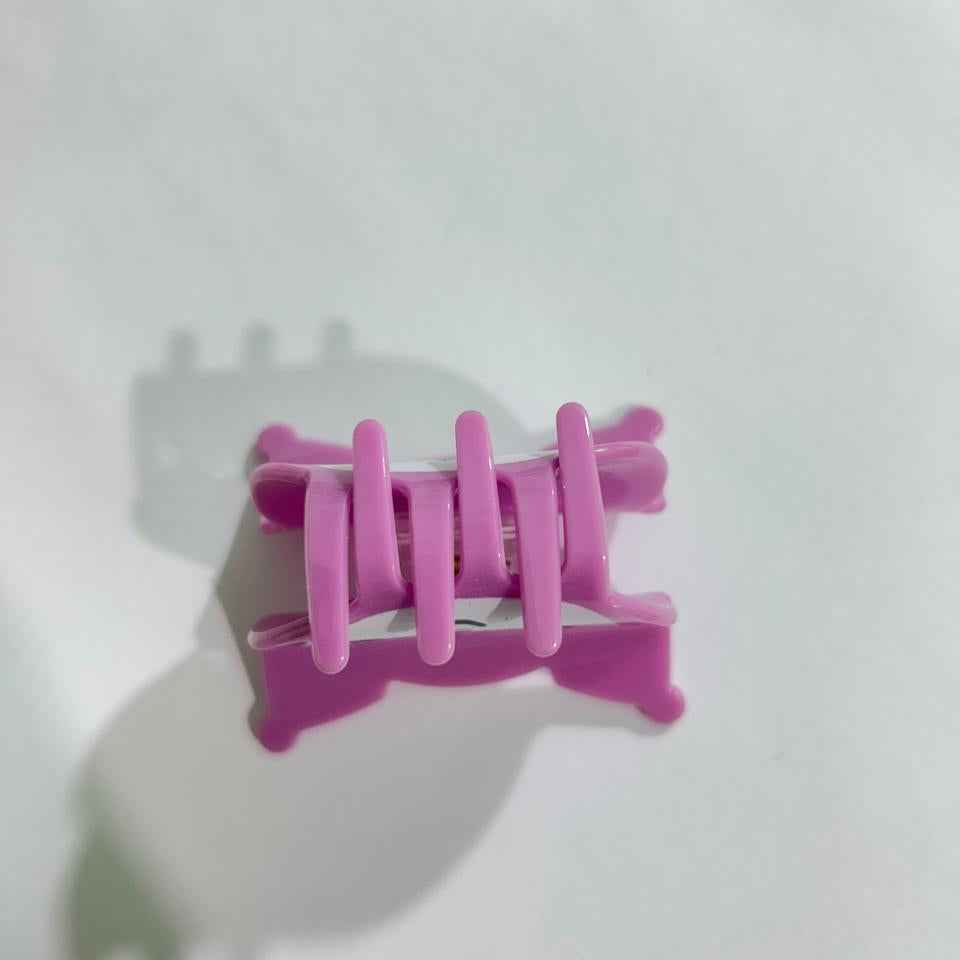 HAIR CLIPS