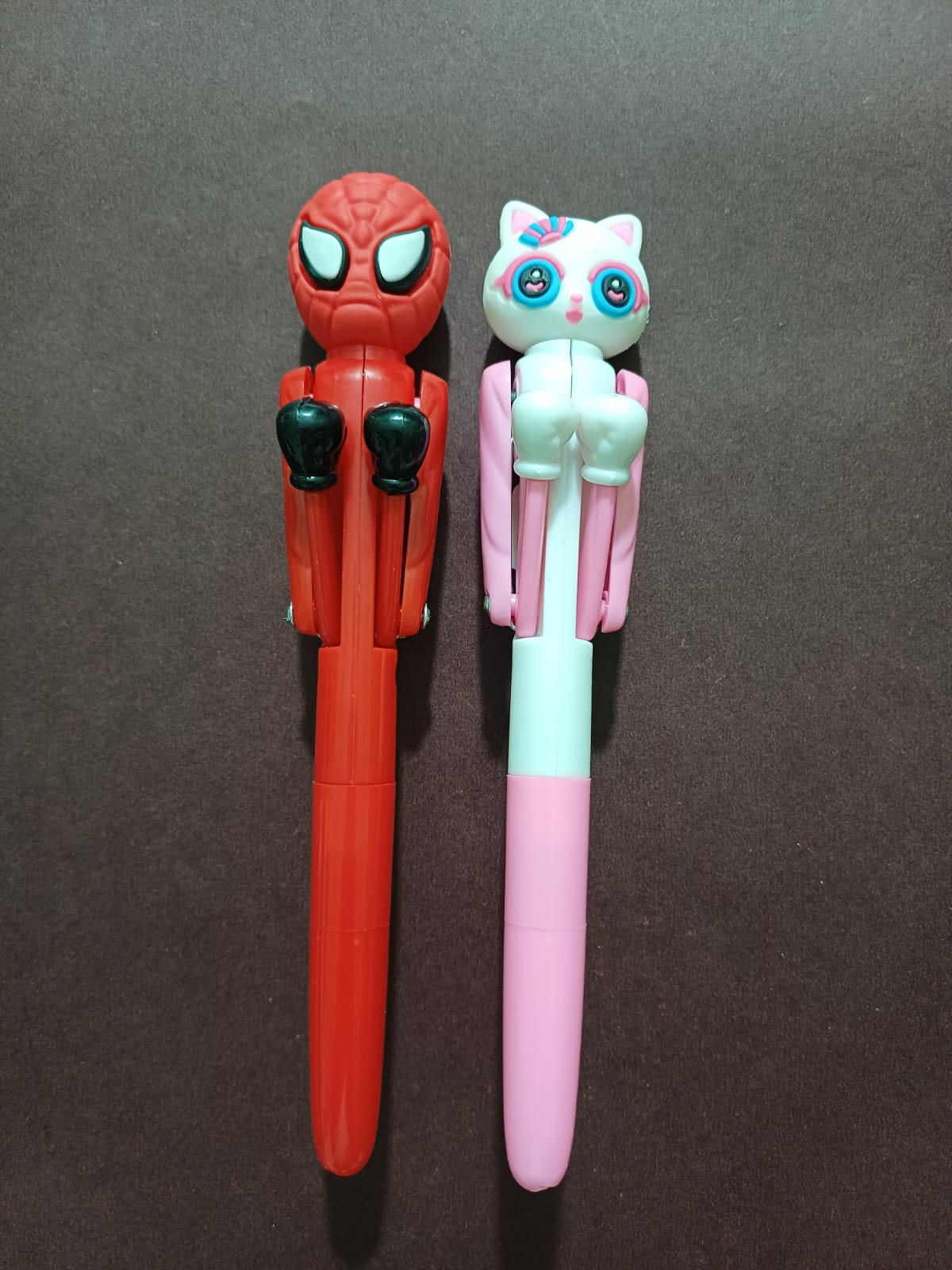 Character-themed foldable pens
