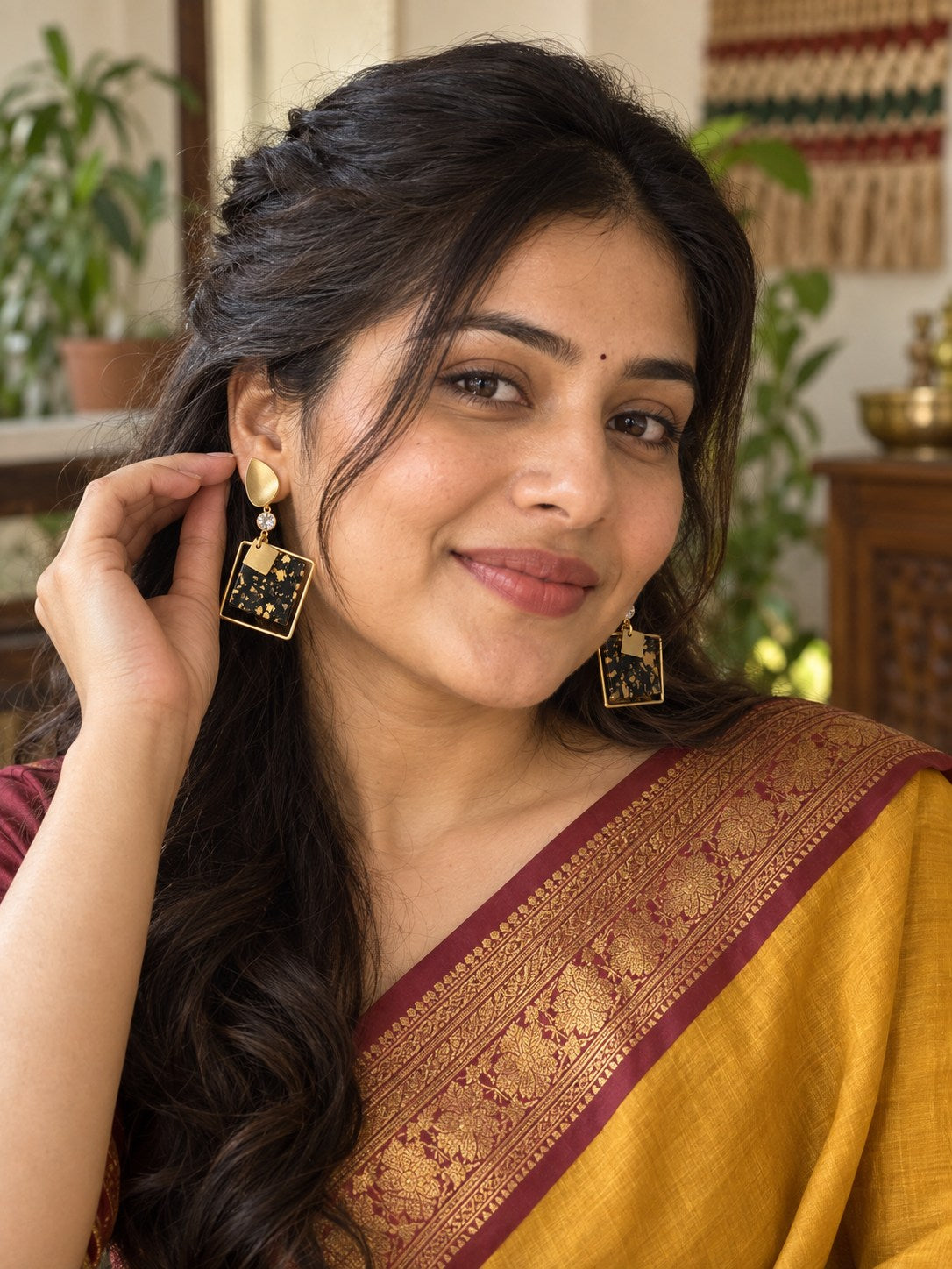 Black Gold-Flake Square Frame Drop Earrings