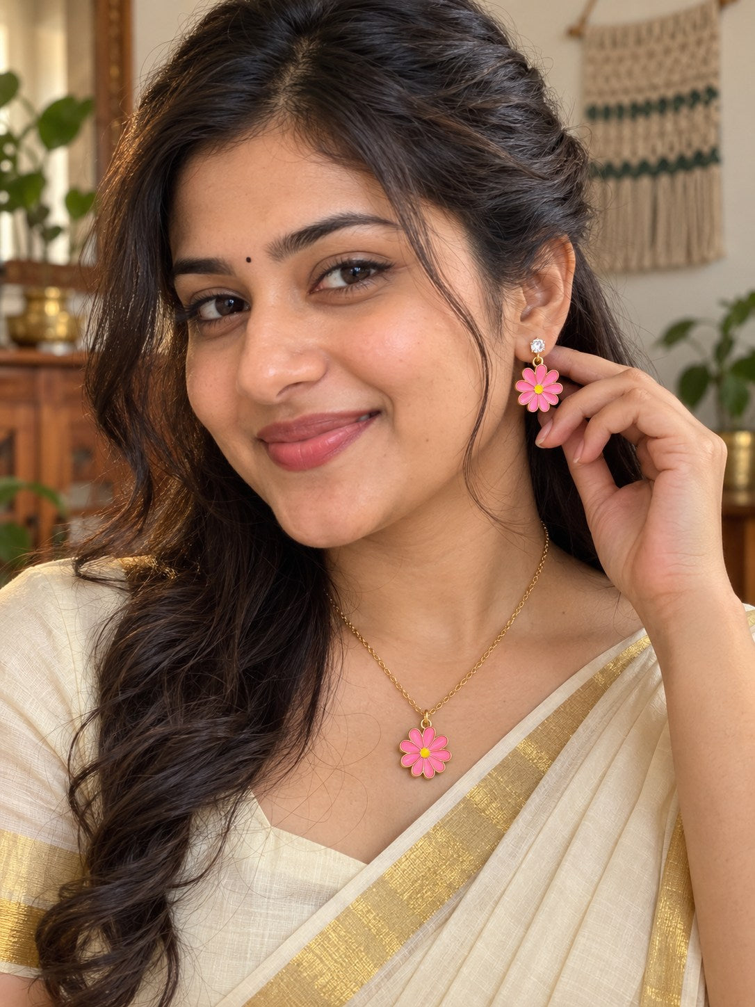 Enamel Daisy Necklace & Earring Set